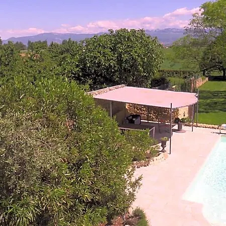 A La Belle Histoire Bed & Breakfast